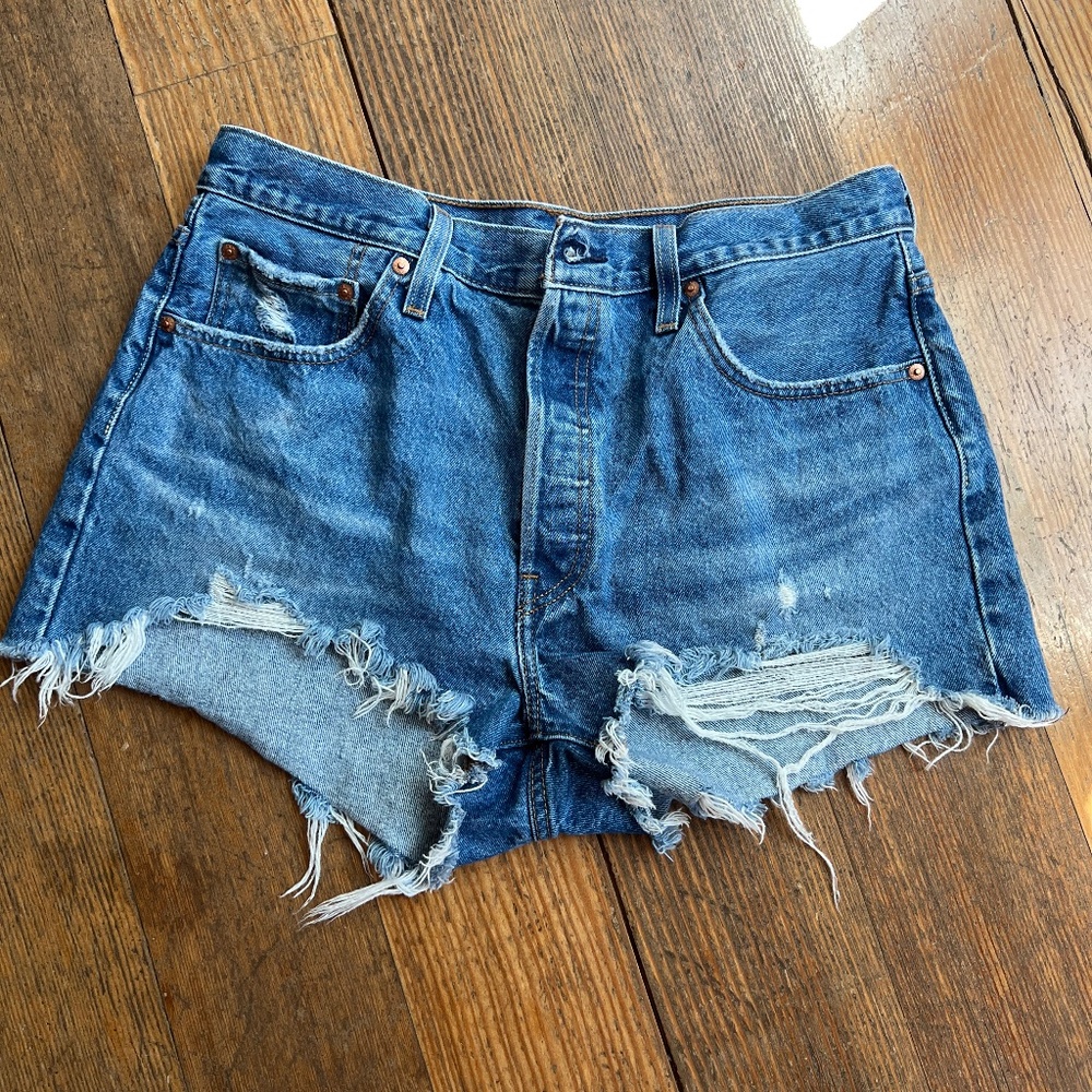 Levi 501® ORIGINAL FIT HIGH RISE WOMEN'S SHORTS